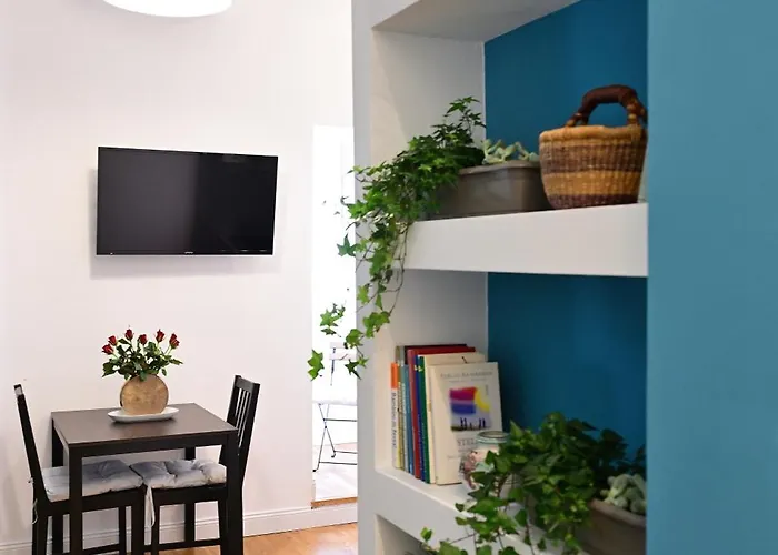 Apartment At Montebello
